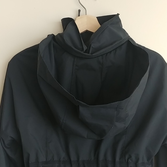 Lululemon Jacket with Hidden Hood - Picture 7 of 8